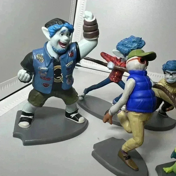 Disney Pixar Onward Action Figure Toys Mattel 2019 Set Of 7 - Picture 4 of 8